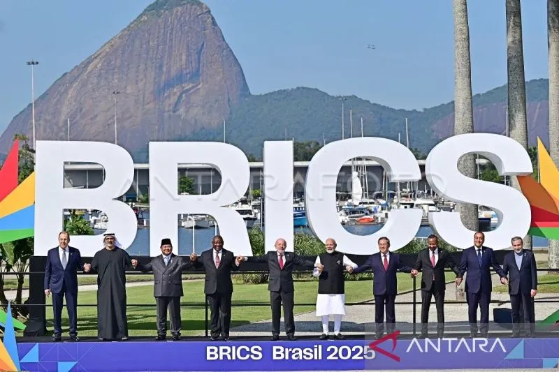 Peran Indonesia dalam BRICS: Penggerak Poros Timur dan Keseimbangan Global
