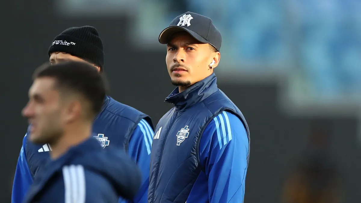 Dele Alli Berlatih Keras Cari Klub Baru Dapat Dukungan Grealish