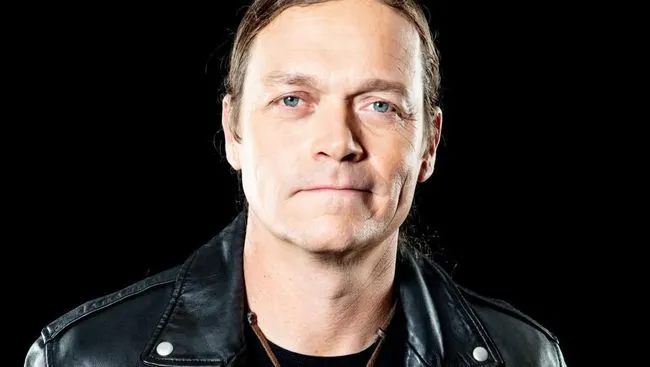 Vokalis 3 Doors Down, Brad Arnold, Meninggal Dunia di Usia 47 Tahun