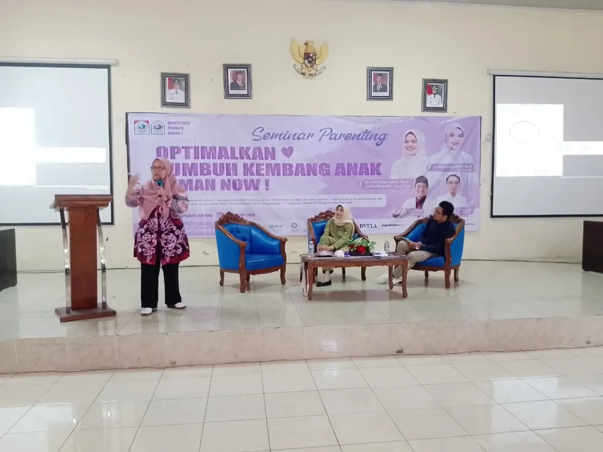 Seminar Parenting SDIT Permata Bunda: Strategi Optimalkan Tumbuh Kembang Anak di Era Digital