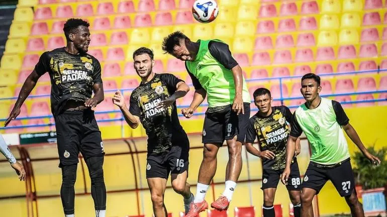Semen Padang FC Harus Menang Lawan Persita untuk Hindari Degradasi