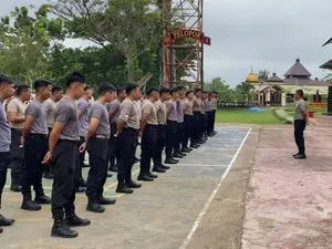 Brimob Gelar Olahraga Pagi untuk Tingkatkan Kesiapan dan Kebugaran Personel