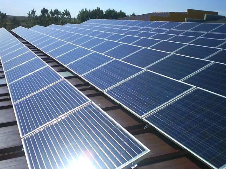 Optimalisasi Jaringan Transmisi Listrik untuk Percepatan Energi Terbarukan di Indonesia