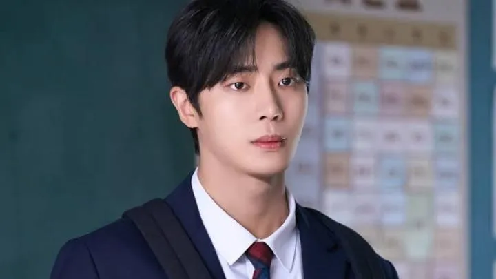 Karier Cemerlang Choo Young Woo: Dari Drakor Remaja ke Peran Dewasa