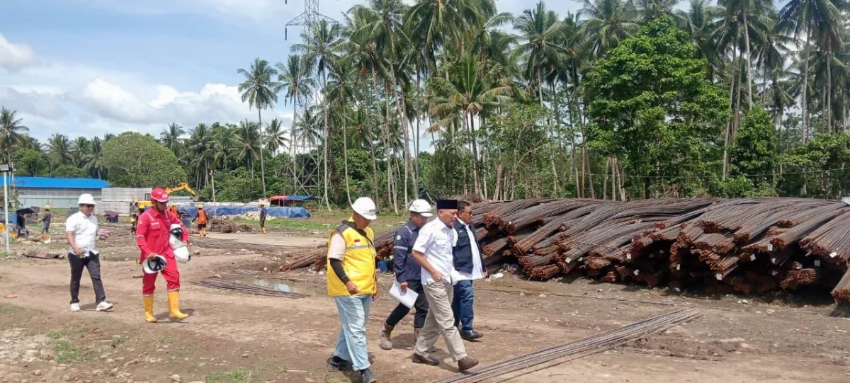 Wagub Maluku Utara Tinjau Proyek Pembangunan Sekolah Rakyat di Rioribati