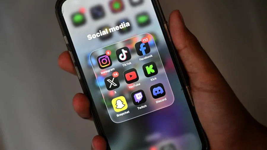 Anak Manipulasi Usia di Platform Digital, Wamenkominfo Dorong Teknologi Deteksi Perilaku