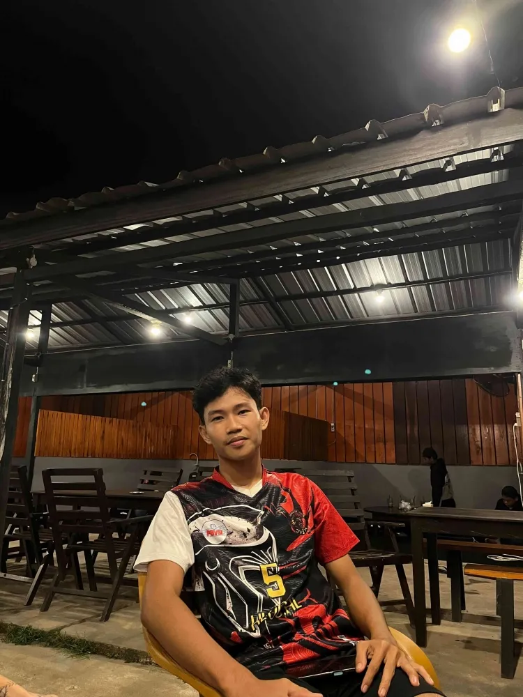 Dennis Putra: Atlet Bulu Tangkis Belitung Timur Siap Mengukir Prestasi