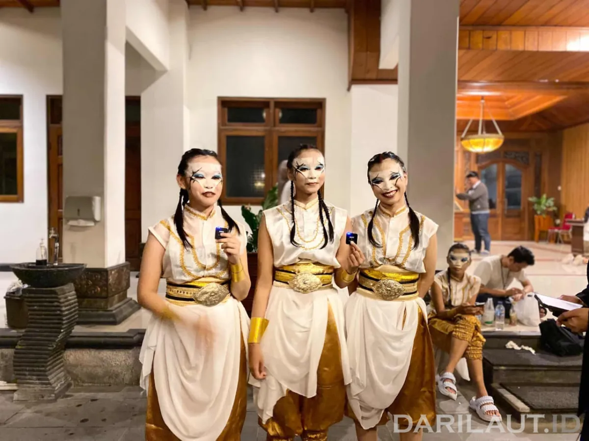 Pesona Malam Budaya di Surakarta: Topeng dan Kecantikan Perempuan