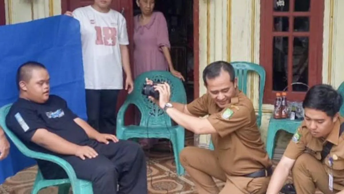Pemerintah Kecamatan Periuk Permudah Akses KTP bagi Penyandang Disabilitas