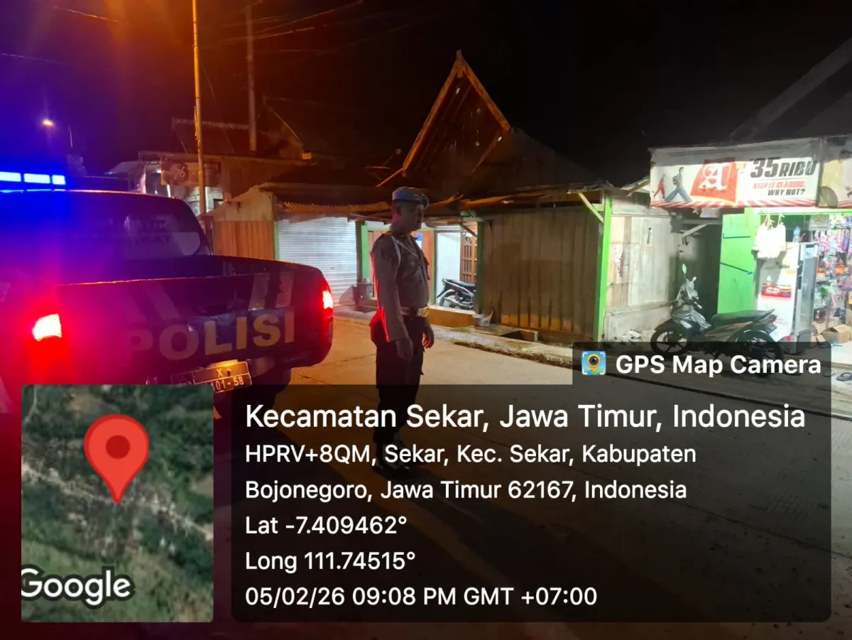 Polsek Sekar Lakukan Patroli Malam untuk Tingkatkan Kamtibmas
