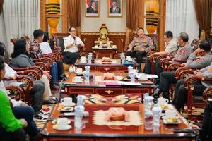 Kapolri Perkuat Sinergi dengan KSBSI untuk Perjuangan Hak Buruh