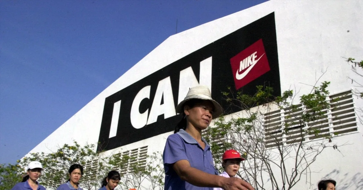 Kunjungan Obama ke Nike Fokus pada Isu Alih Daya dan Standar Buruh