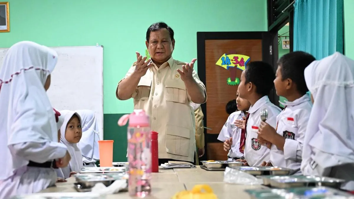 Prabowo: Program Makan Bergizi Gratis Terus Berjalan di Sumbar dan Aceh