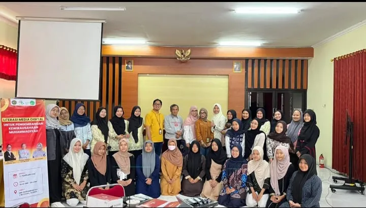 Perkuat Kemandirian Ekonomi Perempuan Muda Melalui Wirausaha Digital