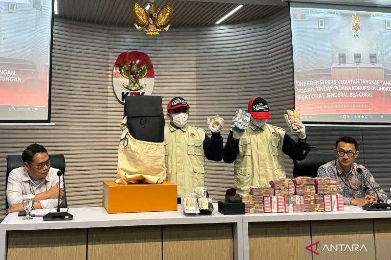 KPK Tahan John Field Terkait Kasus Suap Bea Cukai