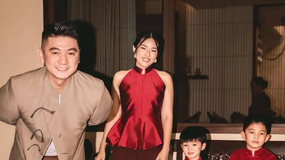 Imlek Bergaya Bangsawan: Chef Arnold dan Tiffany Soetanto Hadirkan Barongsai Menggemaskan