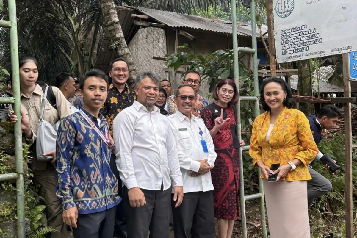 Desa Migran Emas: Benteng Pelindung Pekerja Migran Indonesia