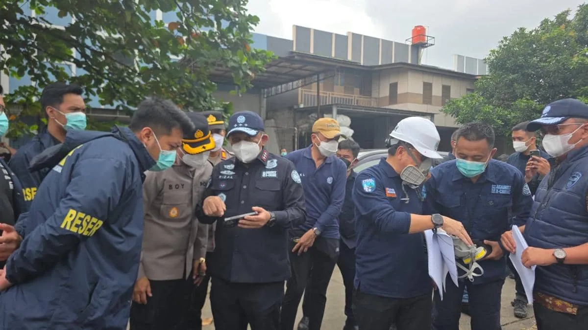 Menteri LH Tinjau Dampak Kebakaran Gudang Pestisida di BSD