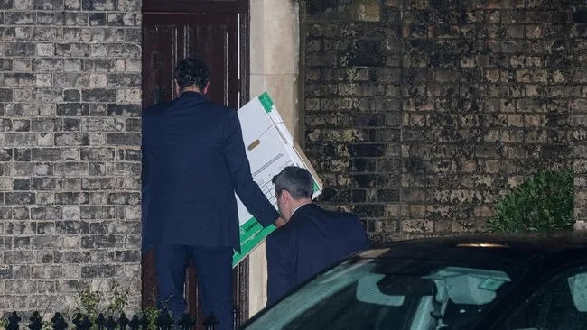 Penyelidikan Terhadap Eks Dubes Inggris Terkait Kebocoran Informasi ke Epstein
