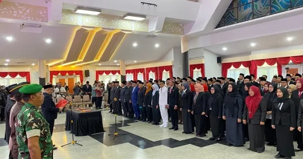Bupati Aulia Rahman Lantik 124 Pejabat untuk Penyegaran Organisasi