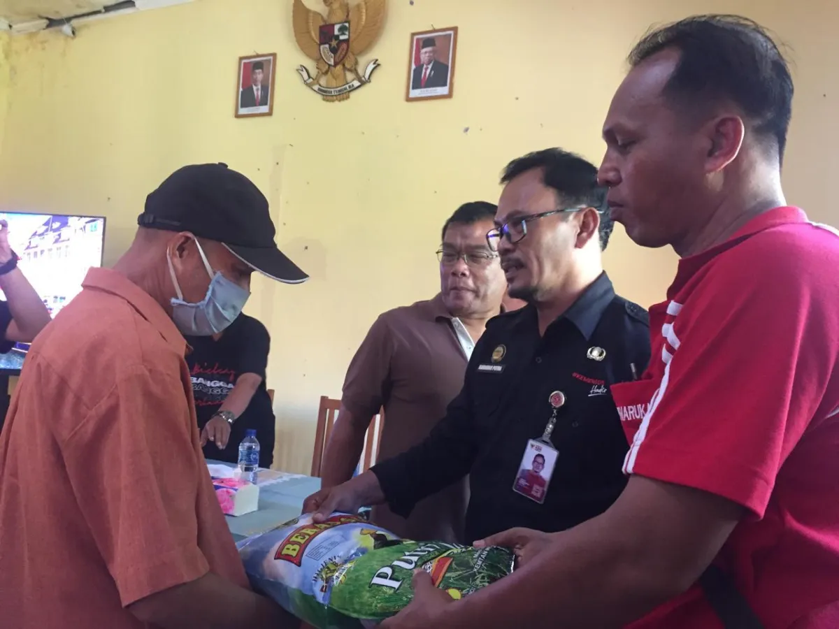 Bantuan Sosial dan Penguatan Kapasitas untuk Penyandang Disabilitas dan Lansia di Singaraja
