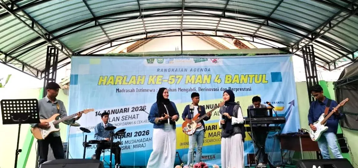 Aksa Band Mengguncang Harlah ke-57 MAN 4 Bantul dengan Penampilan Enerjik