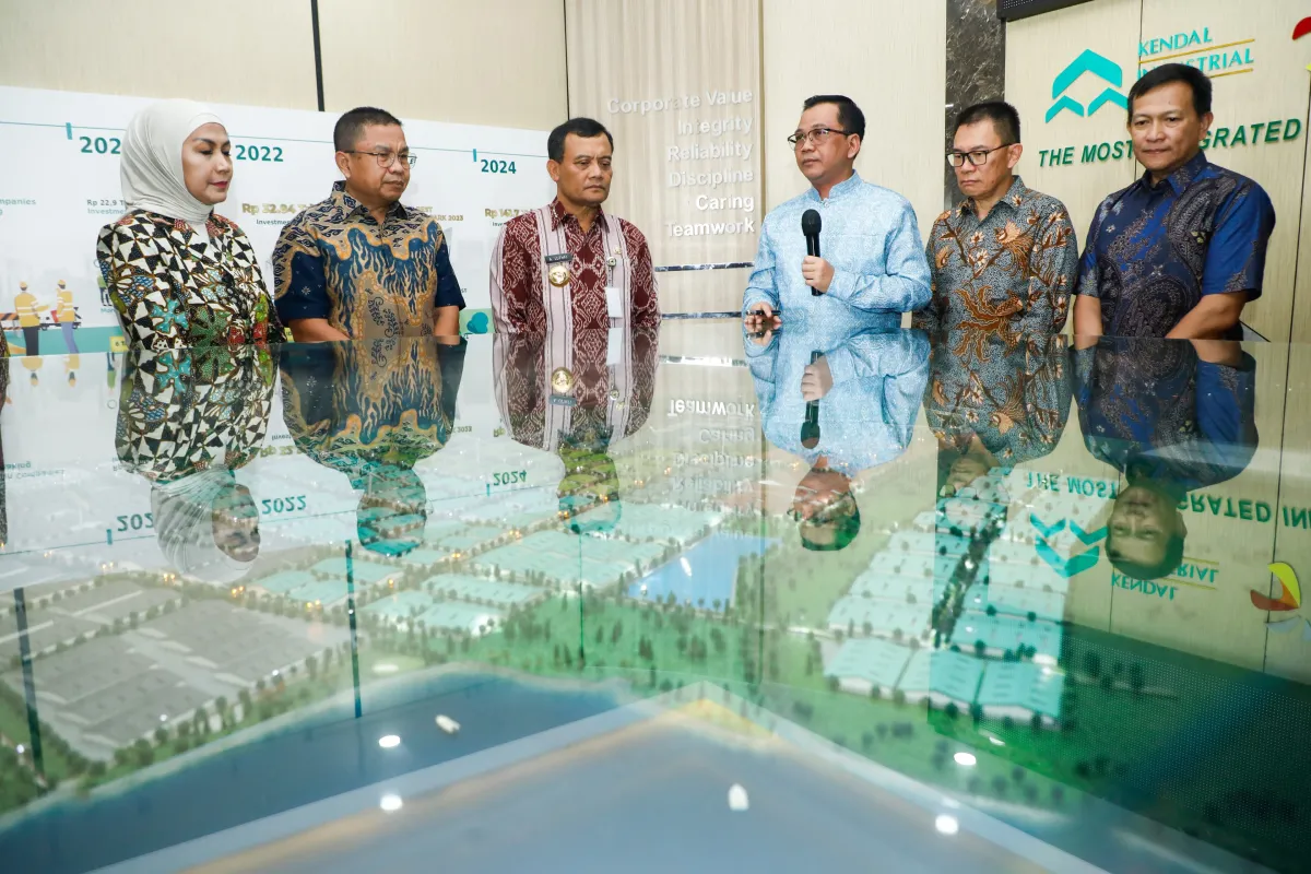 Gubernur Jateng Tinjau Kawasan Industri Kendal untuk Pastikan Ketersediaan Lapangan Kerja