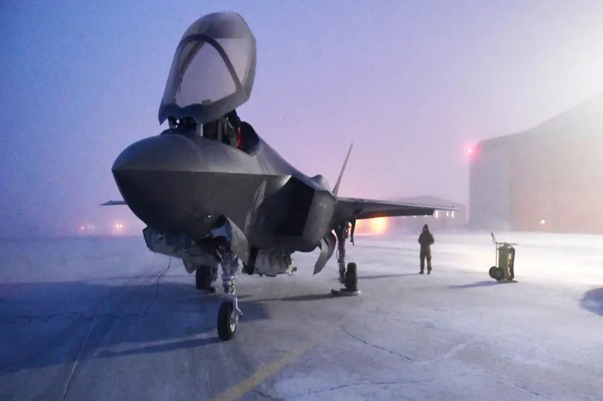 Peringatan Bahaya Invasi AS ke Greenland: Potensi Perang dengan NATO