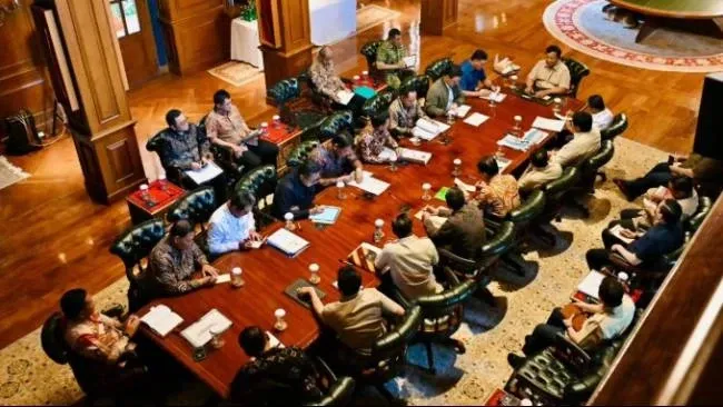 Prabowo Gelar Retret Kabinet di Hambalang dengan Dress Code Khaki