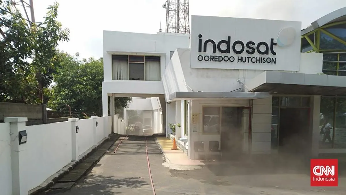 Kebakaran Gedung Pemancar Indosat di Semarang Ganggu Sinyal di Jateng-DIY