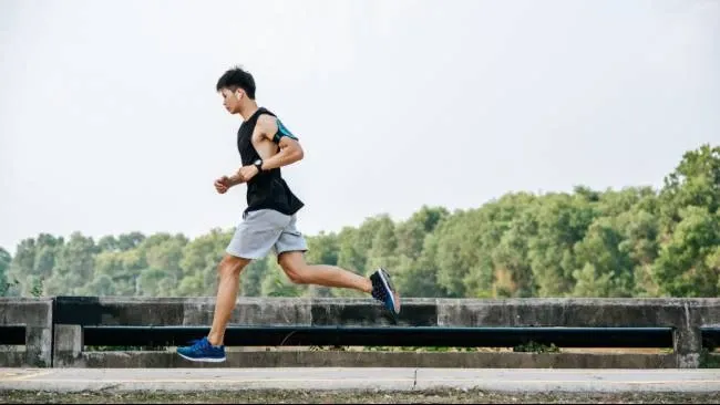 Tips Jaga Kebugaran saat Puasa di Usia 30-an dari Dokter