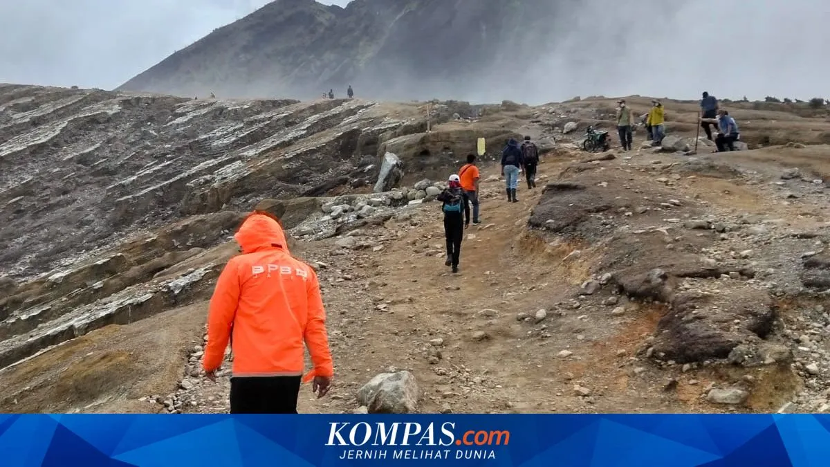 Empat Pendaki Pulang Tanpa Lapor Setelah Temannya Hilang di Kawah Ijen