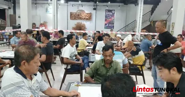TS Turnamen Domino: Adu Strategi dan Jaga Fair Play di Kuala Tungkal