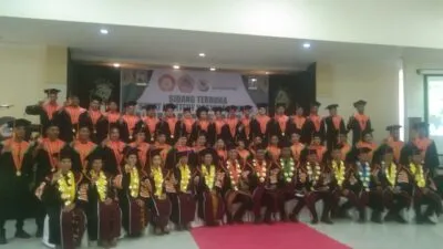 Institut Nasional Flores Wisuda Sarjana Perdana, Cetak 36 Lulusan