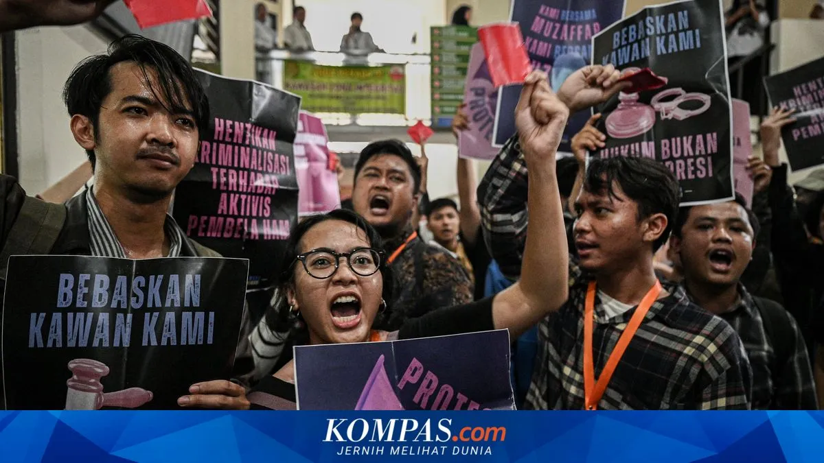 Penggunaan Atribut di Pengadilan Dinilai Melanggar Hukum