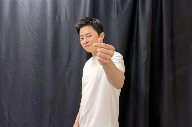 Jo Jung Suk Siap Kembali Berakting di Drama Paper Man