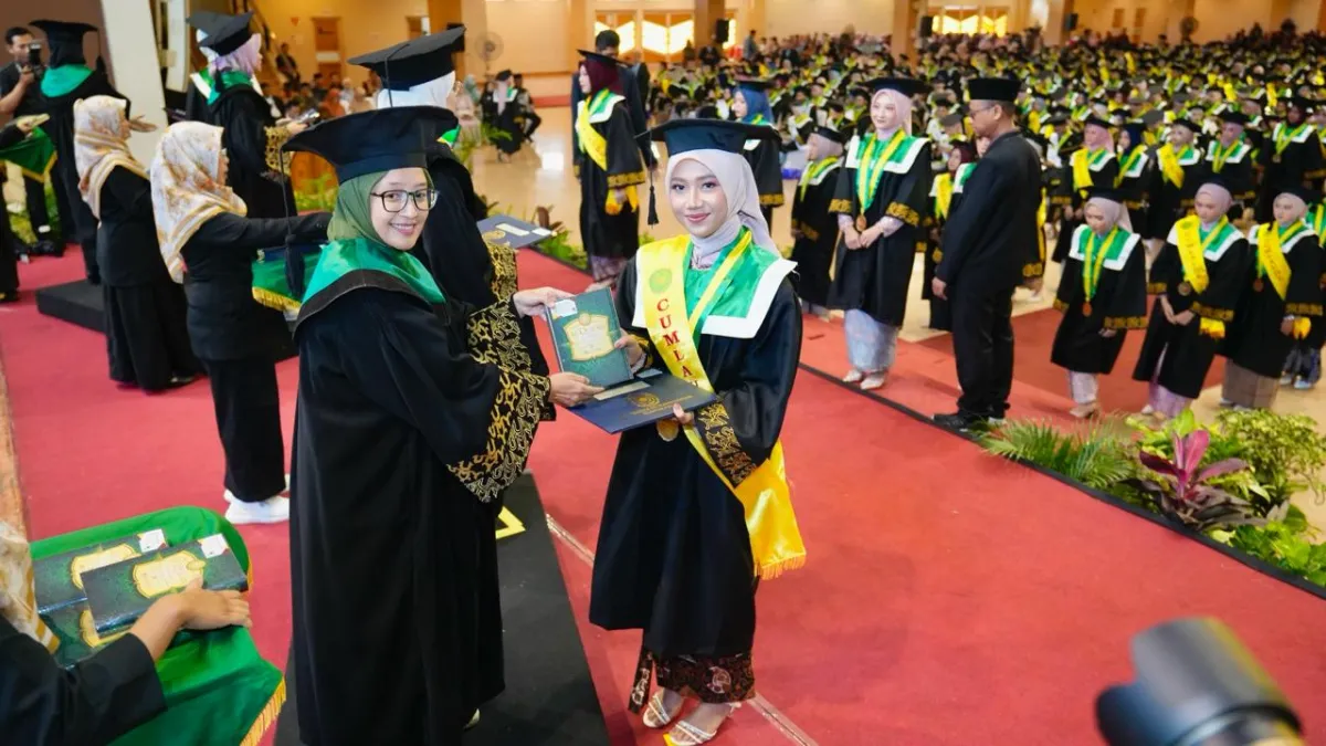 Wisuda UMY: Lulusan Diharapkan Kuasai Teknologi di Era AI