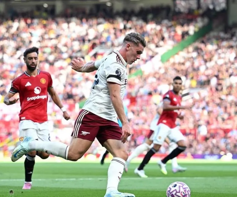 Arsenal Perkokoh Posisi Puncak, MU dan Chelsea Terus Menguntit di Liga Inggris