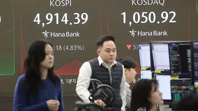 Indeks Kospi Turun 1,44% Dipicu Aksi Ambil Untung di Sektor Teknologi