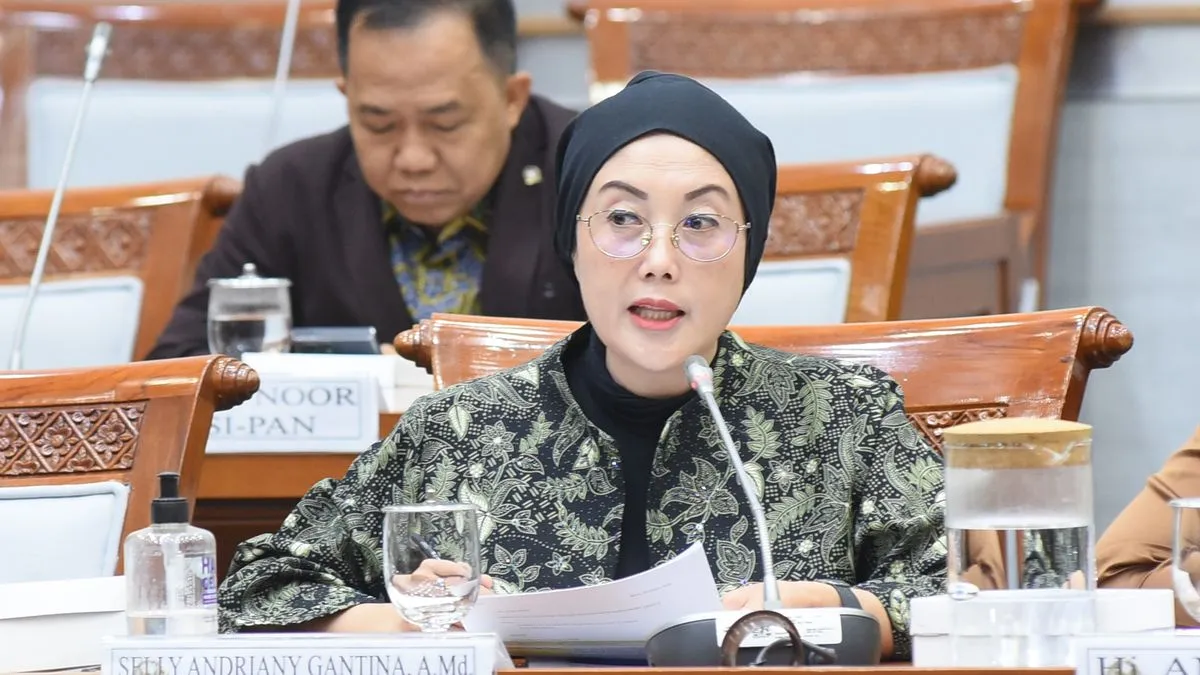 DPR Mendesak Pemulangan Segera Jemaah Umrah Terdampak Konflik Timur Tengah