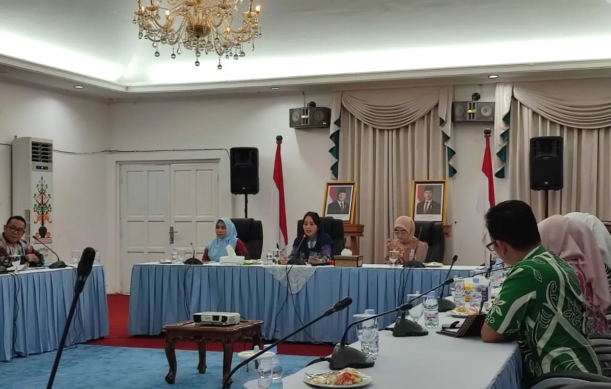 Dekranasda Kalteng Tampilkan Wastra Daerah di Jakarta Fashion Week 2026