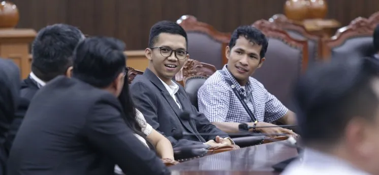 MK Tolak Pengujian Larangan Nikah Beda Agama dalam UU Perkawinan