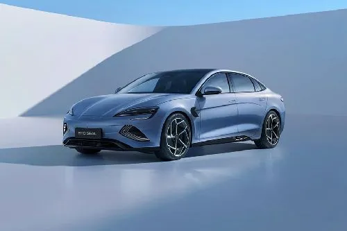 Delapan Gambar Eksterior Menarik dari BYD Seal