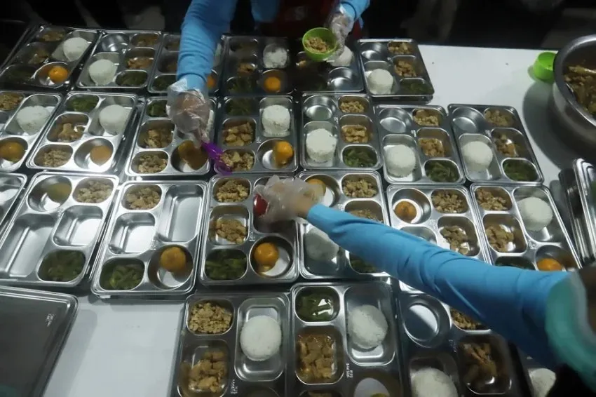 Program Makan Bergizi Gratis Diperlukan di Tengah Krisis Ekonomi
