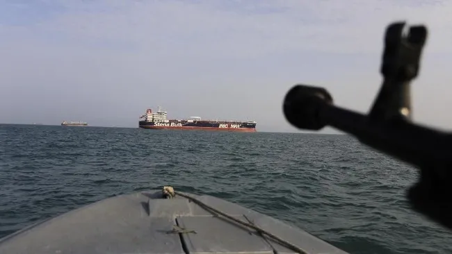 Latihan Militer Iran di Selat Hormuz di Tengah Ketegangan dengan AS