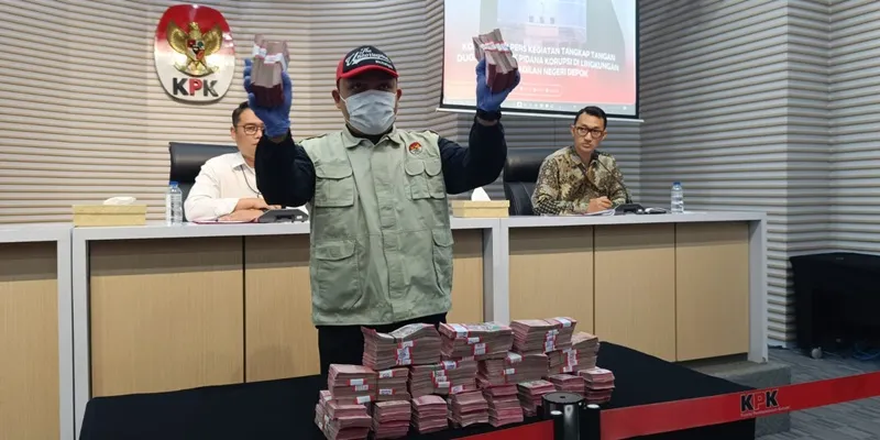Buni Yani: KPK Harus Usut Dugaan Korupsi Jokowi untuk Dapatkan Kepercayaan Rakyat