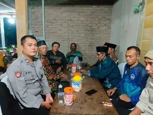 Bhabinkamtibmas Desa Bareng Tingkatkan Sinergi Keamanan Melalui Kegiatan Sambang