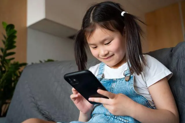 Ancaman Child Grooming: Perlunya Kesadaran Orang Tua di Era Digital