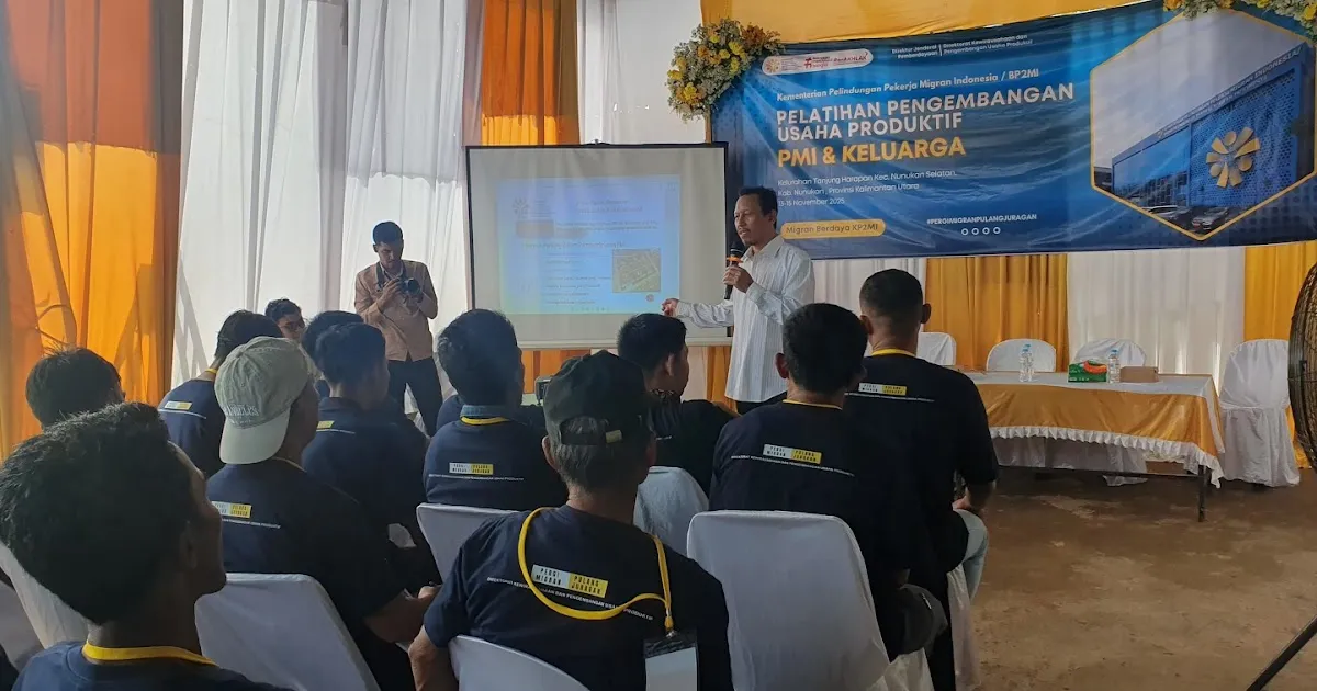 Desa Migran Emas: Solusi Perlindungan dan Pemberdayaan Pekerja Migran dari Tingkat Desa