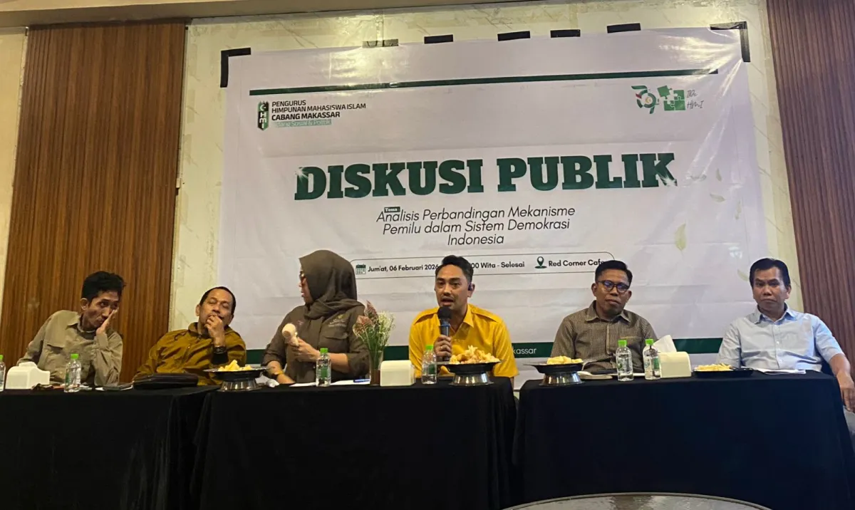 Andi Hendra Hidayat Bahas Demokrasi dan Pemilu di Makassar